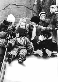 F�r�ldran�tverk, ett nytt s�tt att v�rna barnomsorgen.